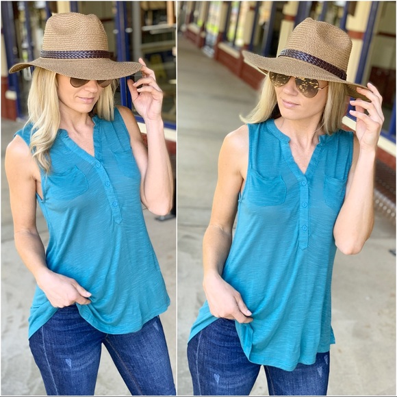 ✨LAST 1✨Teal Button Up Front Pocket sleeveless top - Picture 2 of 3